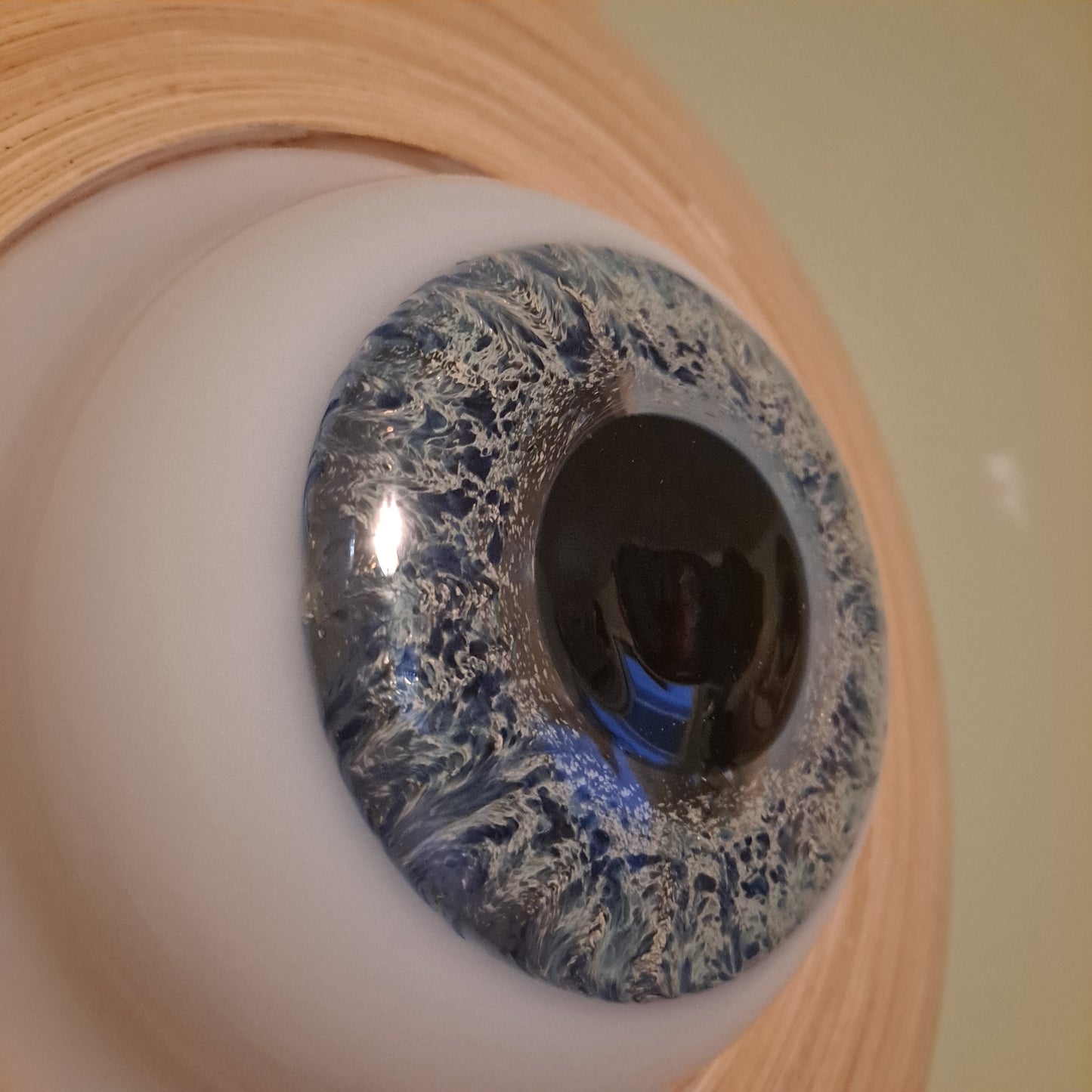 Eyeball Lamp, Limited Edition