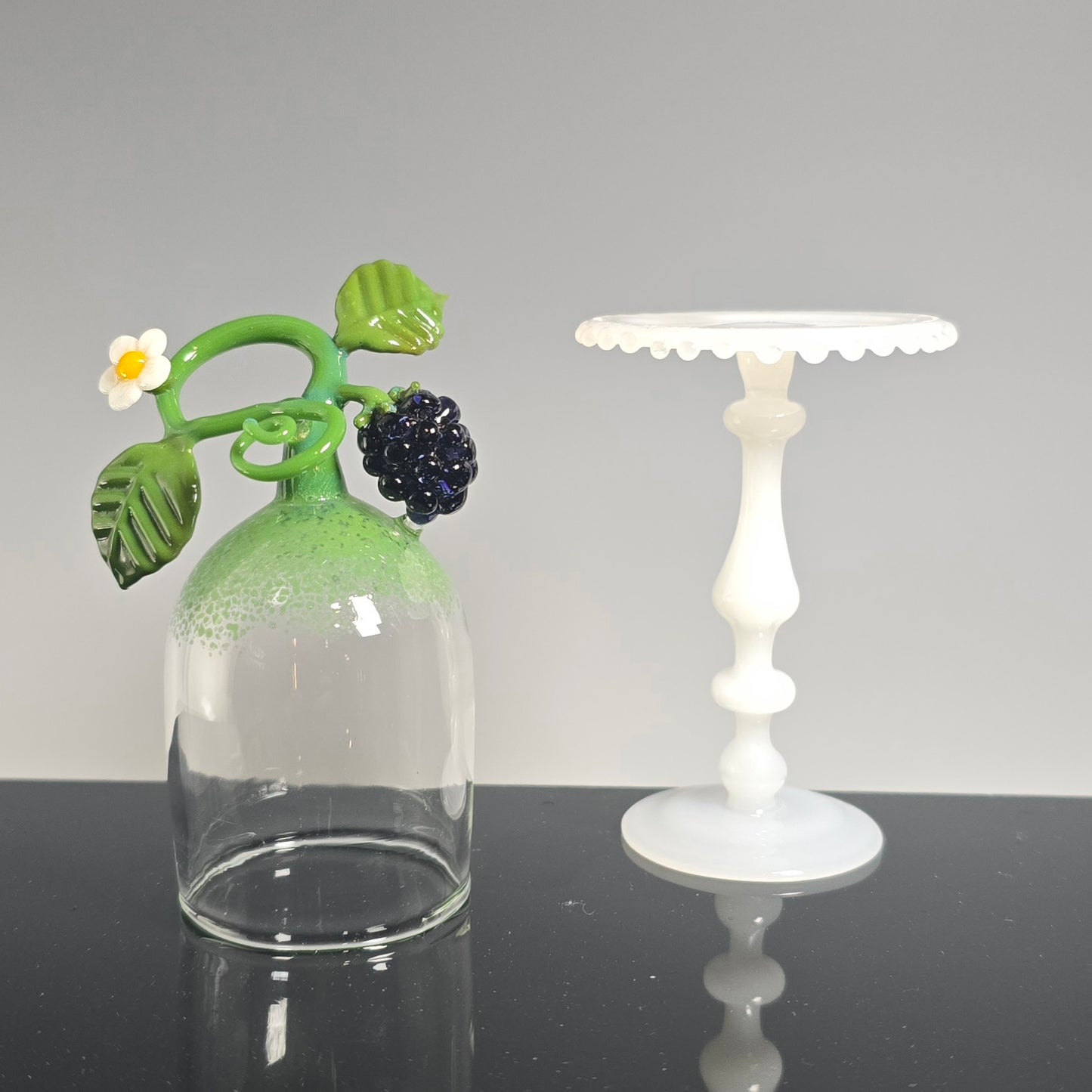 Tiny Cake Plate with Blackberry