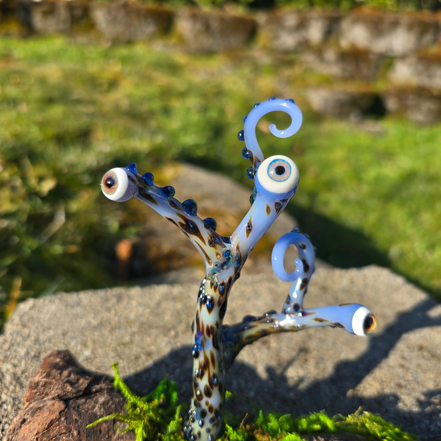 Eyeball Monster Plant Sculpture #0869