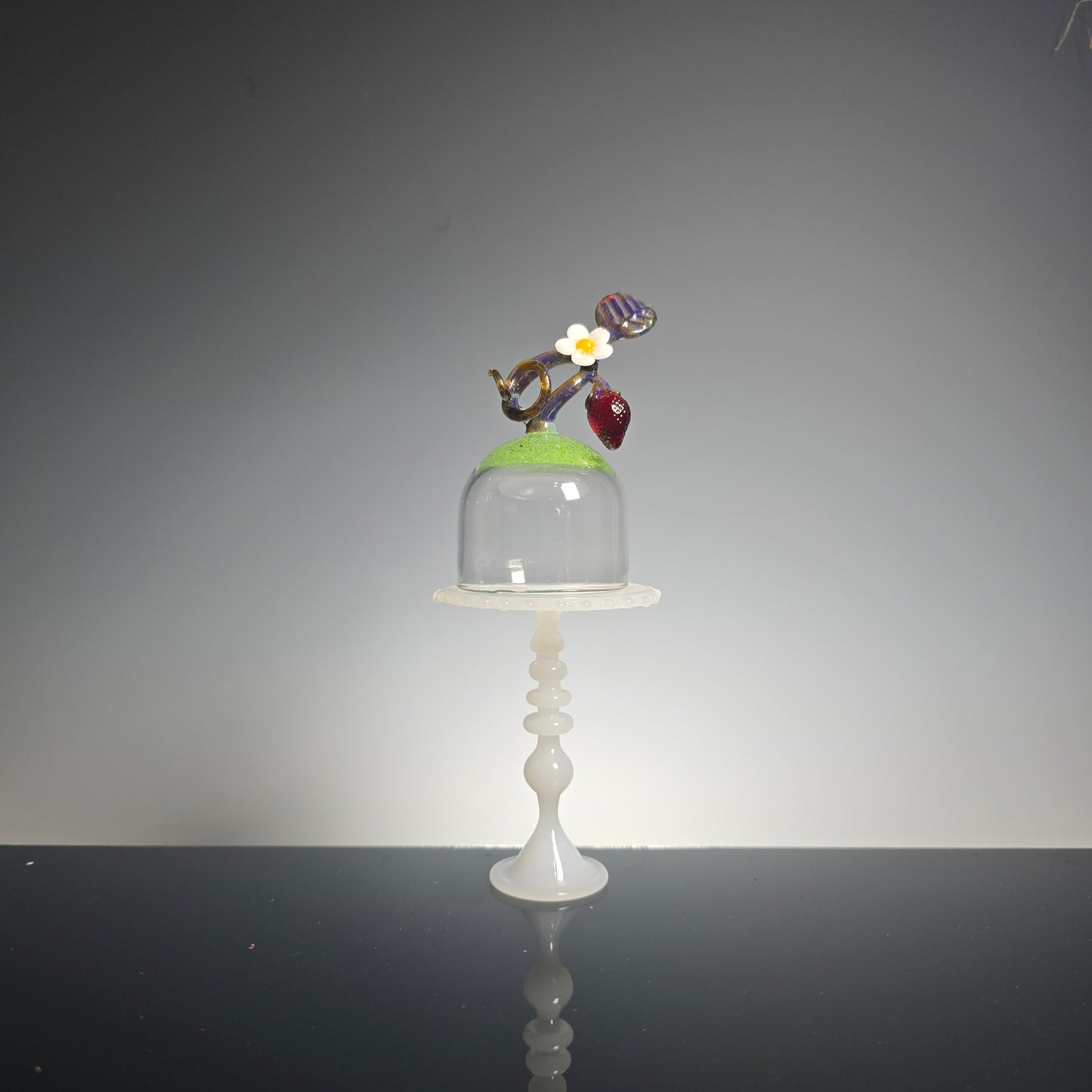 Tiny Cake Plate with Strawberry #0868