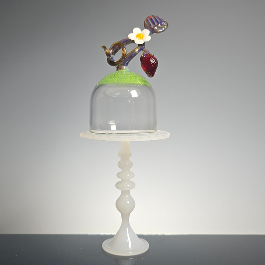 Tiny Cake Plate with Strawberry #0868