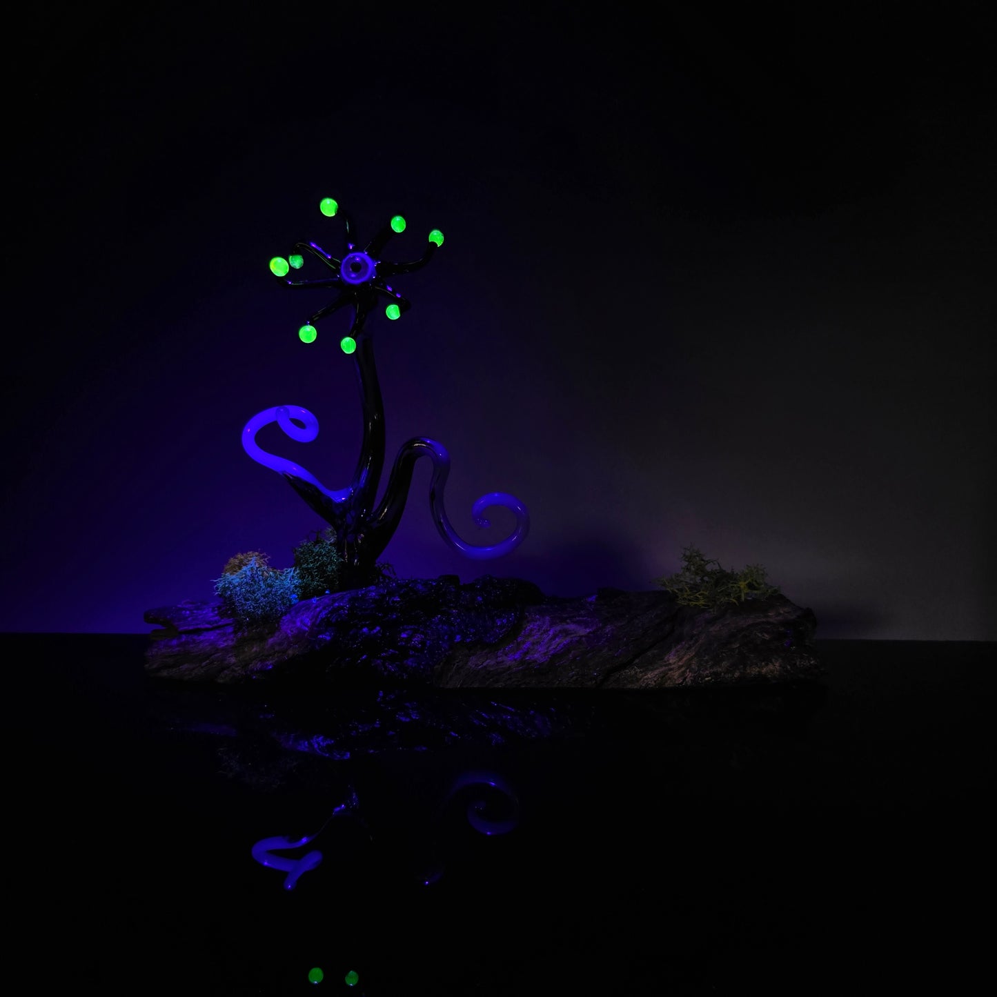 Eyeball Monster Plant Sculpture #0980